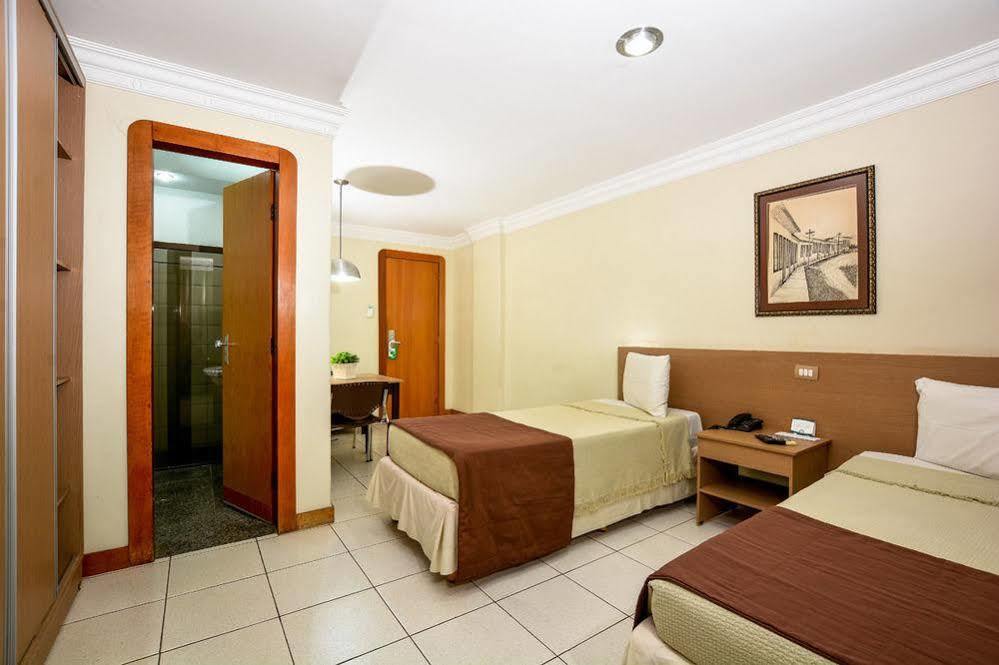 Umuarama Plaza Hotel By Castelo Itaipava Goiânia Exterior photo